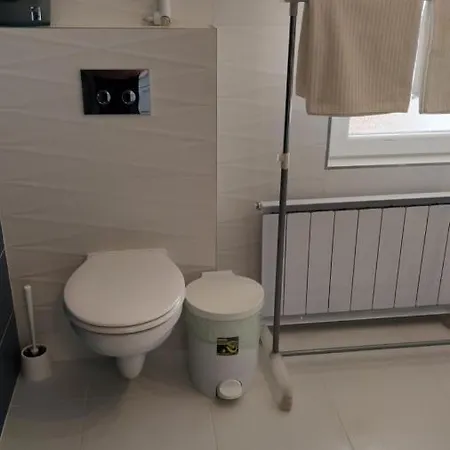 Erika Vendeghaz 3* Mogyoród