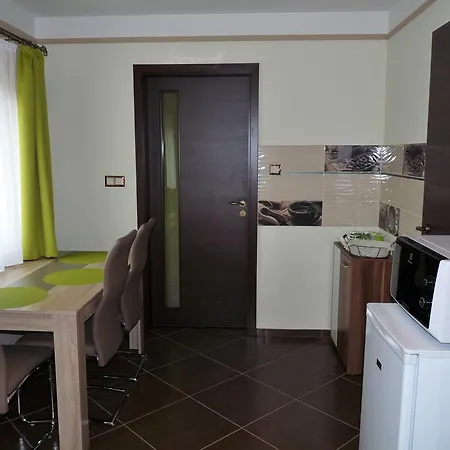 Erika Vendeghaz Guest house Mogyorod