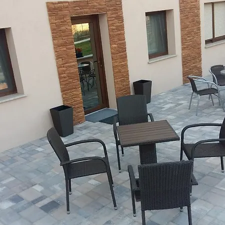 Guest house Erika Vendeghaz Mogyorod